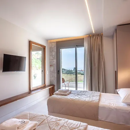 Kallies With Shared Pool Villa *