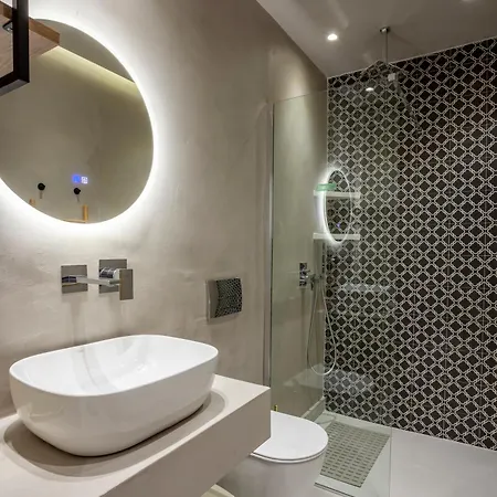 Villa Kallies With Shared Pool